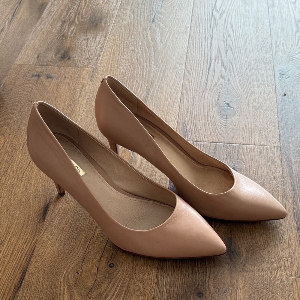 Louise et Cie Nude/Pink Pumps Size 9